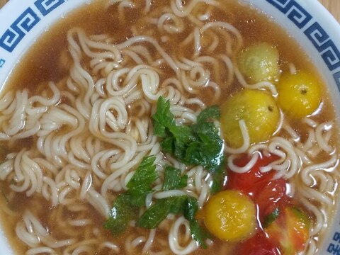 さっぱり大葉トマトラーメン